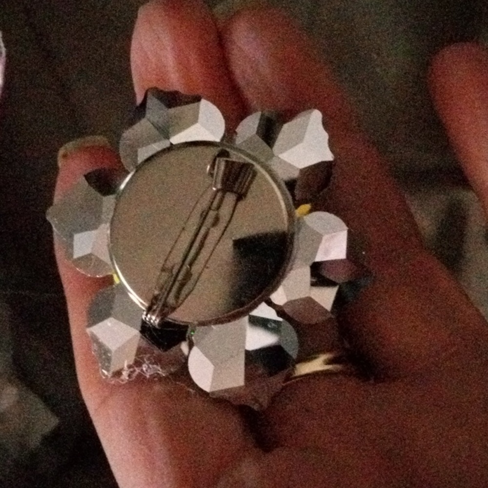 Green and Yellow Floral Crystal Brooch - Picture 2 of 2